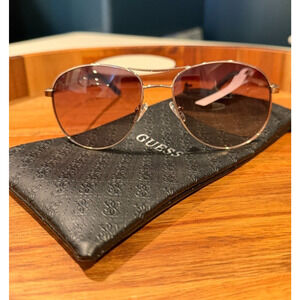 Guess Womens Aviator Sunglasses Gold Frame Gradient Brown Lens w/ Case Y2K Trend